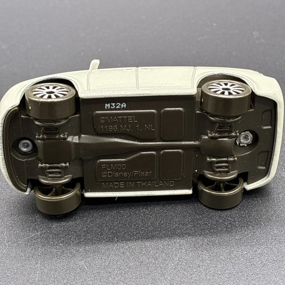 Disney Pixar Cars Melissa Bernabrake Gray Minivan Diecast Car Mattel